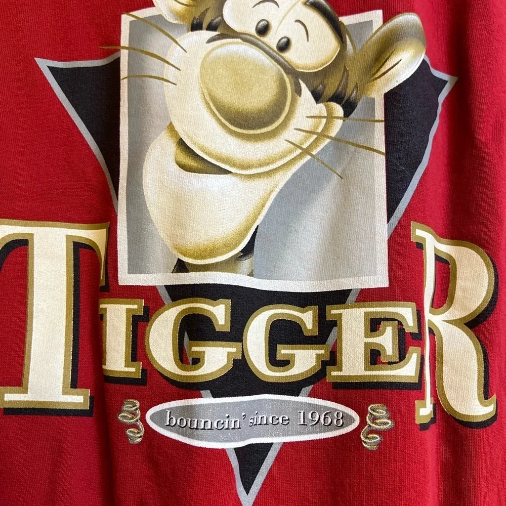 Vintage 90’s Winnie the Pooh Tigger The Disney Catalog Red Sweatshirt Mens XXL - Picture 2 of 10
